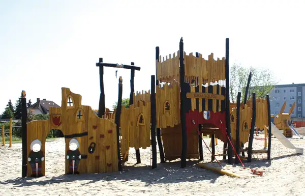 STRUCTURE DE JEUX CHÂTEAU DU LAPIN SPIELART